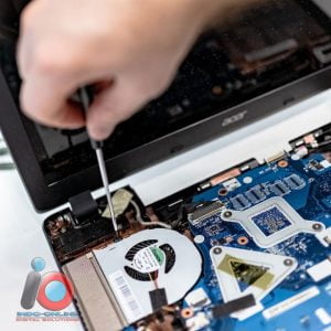 servis laptop surabaya